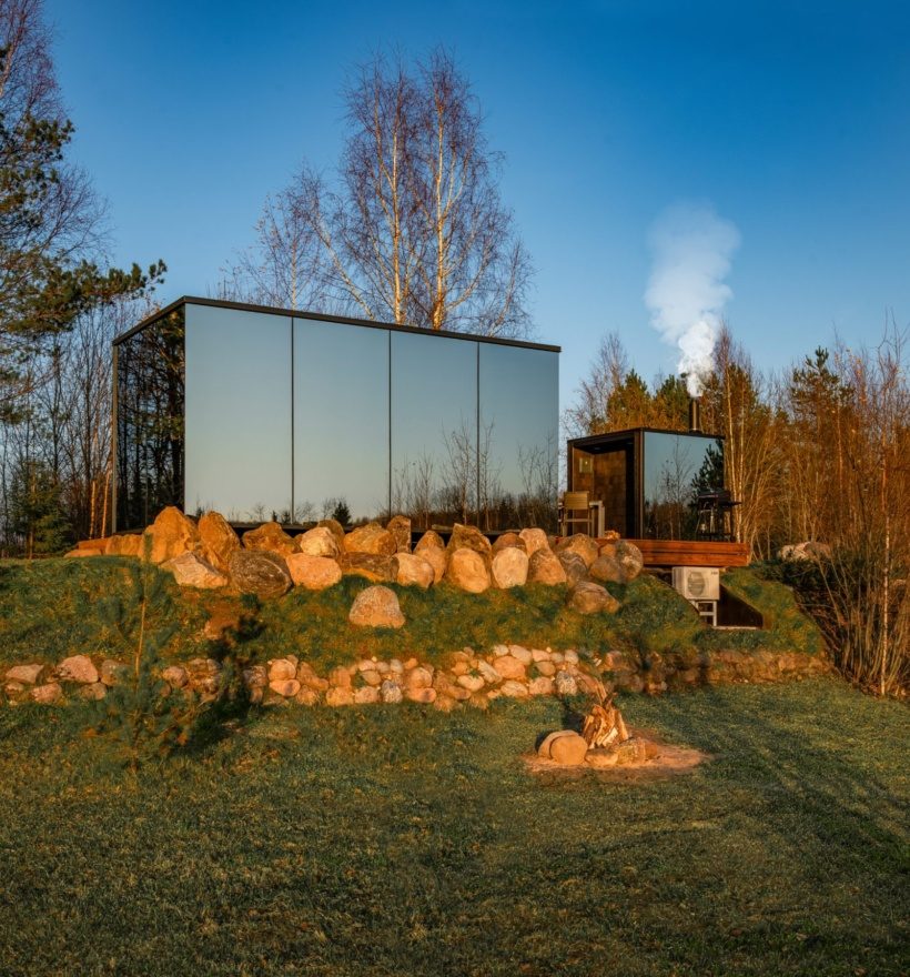 Introducing the ÖÖD House: A Blend of Futuristic Design and Scandinavian Elegance